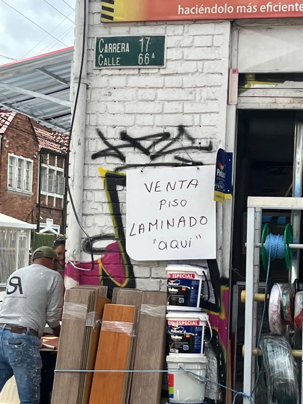 “AQUÍ”