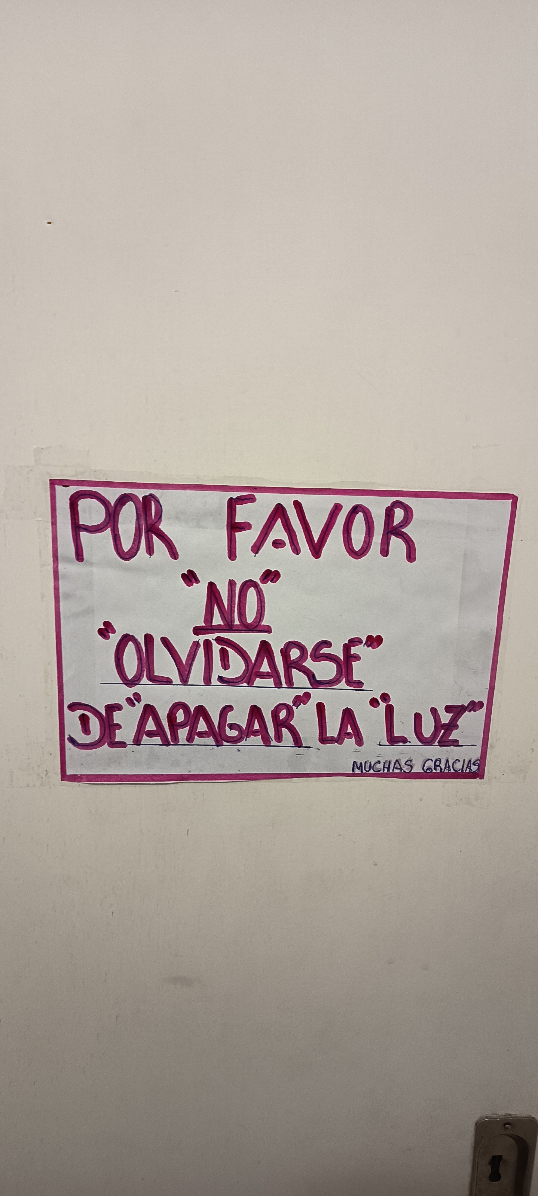 No, olvidarse, apagar, luz